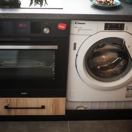 Sloneczna Apartamenty คาโตวีตเซ ภายนอก รูปภาพ
