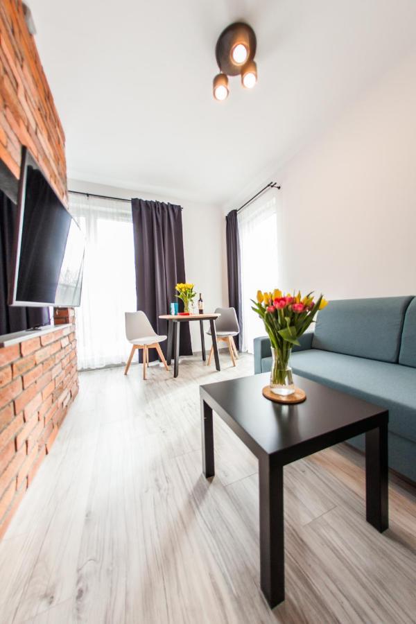 Sloneczna Apartamenty คาโตวีตเซ ภายนอก รูปภาพ