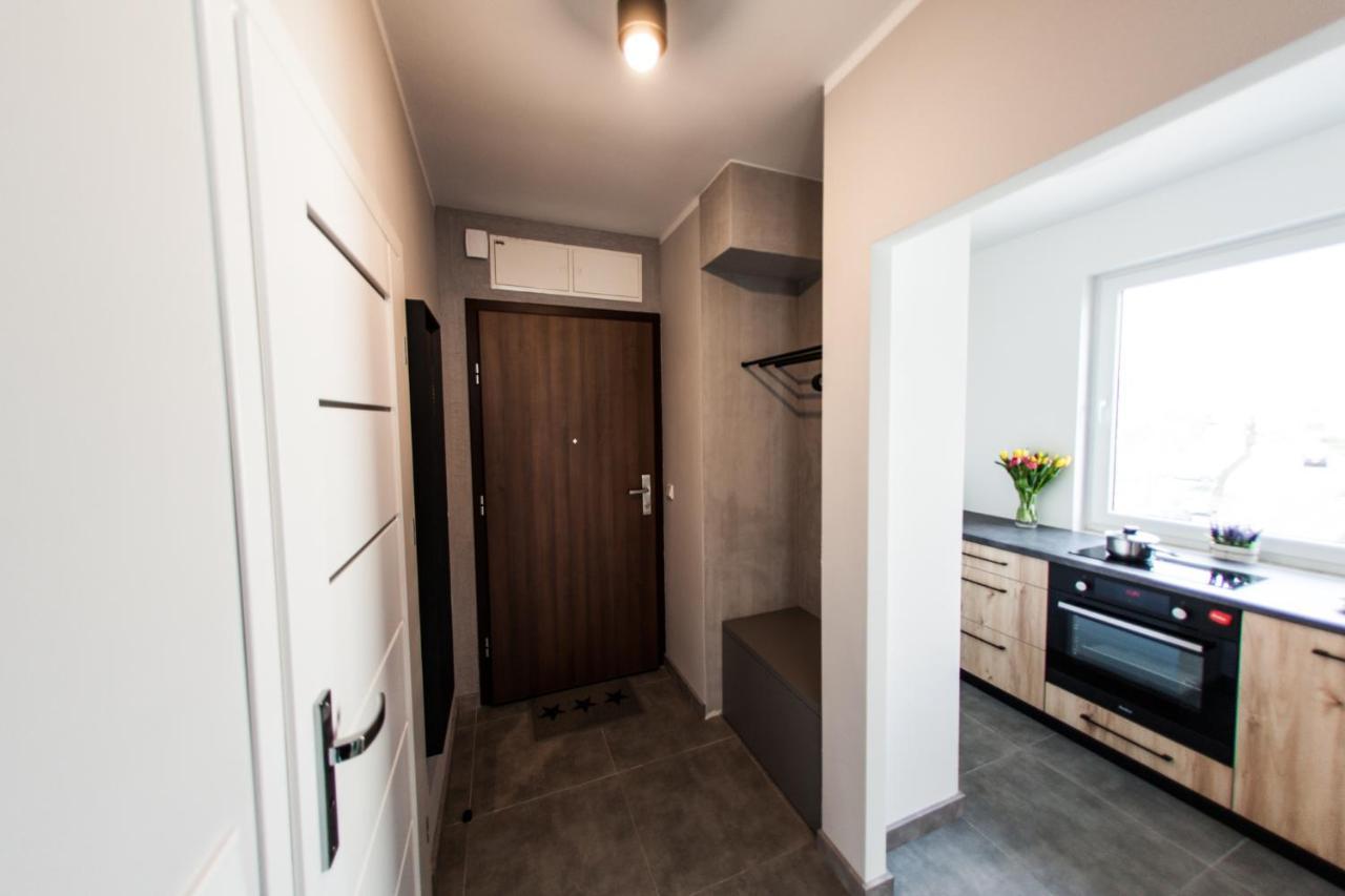 Sloneczna Apartamenty คาโตวีตเซ ภายนอก รูปภาพ
