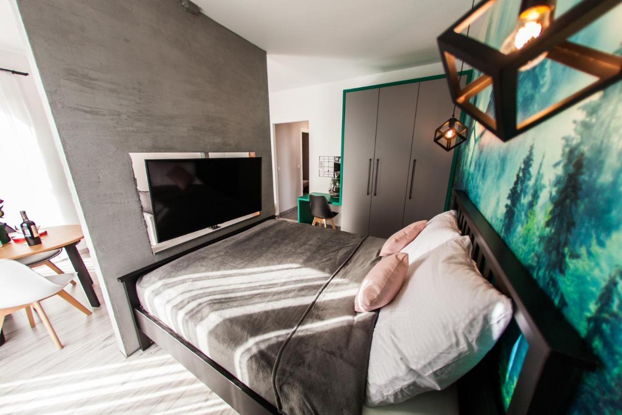 Sloneczna Apartamenty คาโตวีตเซ ภายนอก รูปภาพ