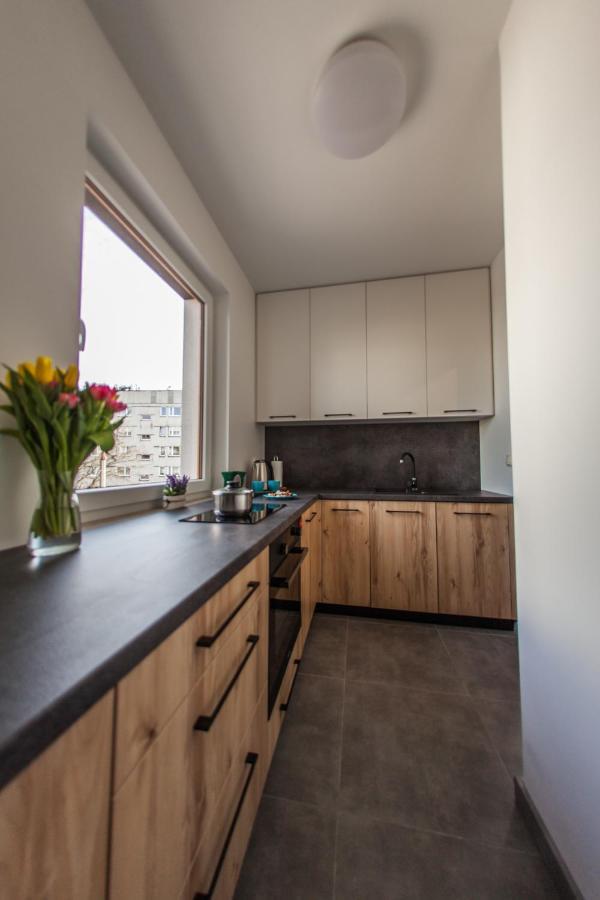 Sloneczna Apartamenty คาโตวีตเซ ภายนอก รูปภาพ