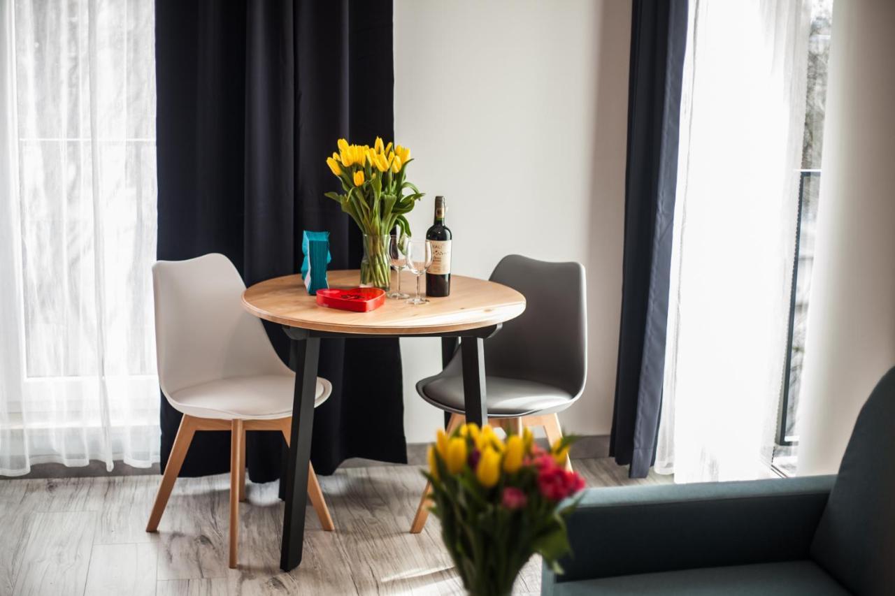 Sloneczna Apartamenty คาโตวีตเซ ภายนอก รูปภาพ