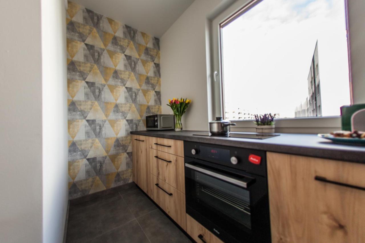Sloneczna Apartamenty คาโตวีตเซ ภายนอก รูปภาพ